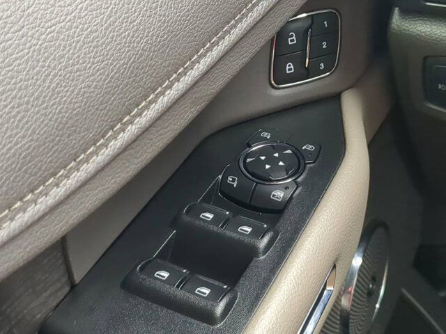 2020 Ford Expedition Limited Appleton WI