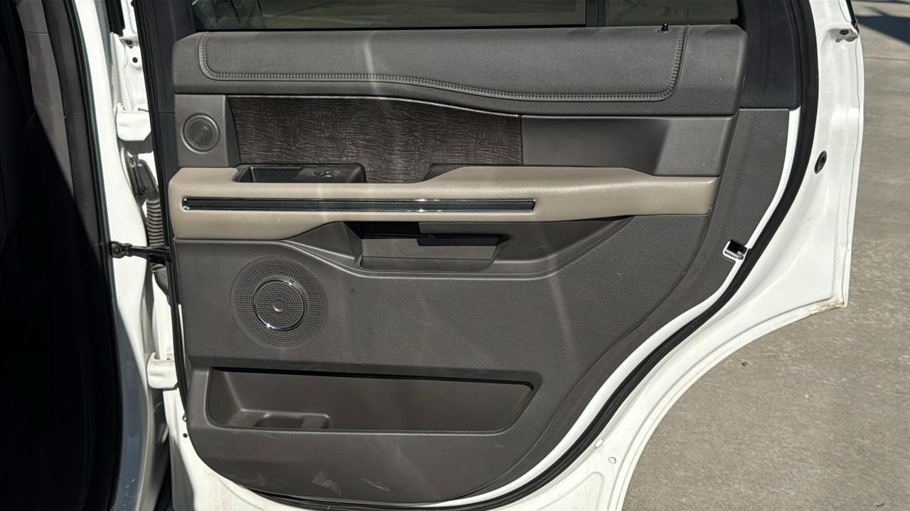 2020 Ford Expedition Limited  Selma TX