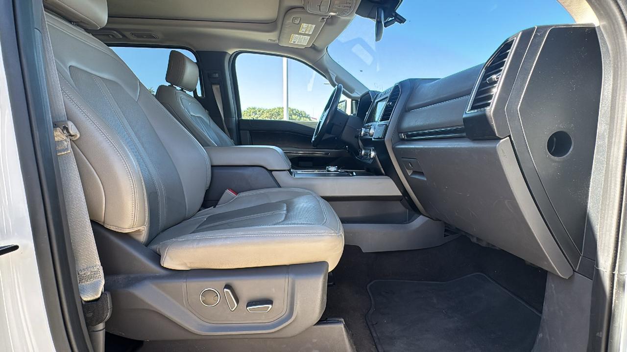 2020 Ford Expedition Limited  Selma TX