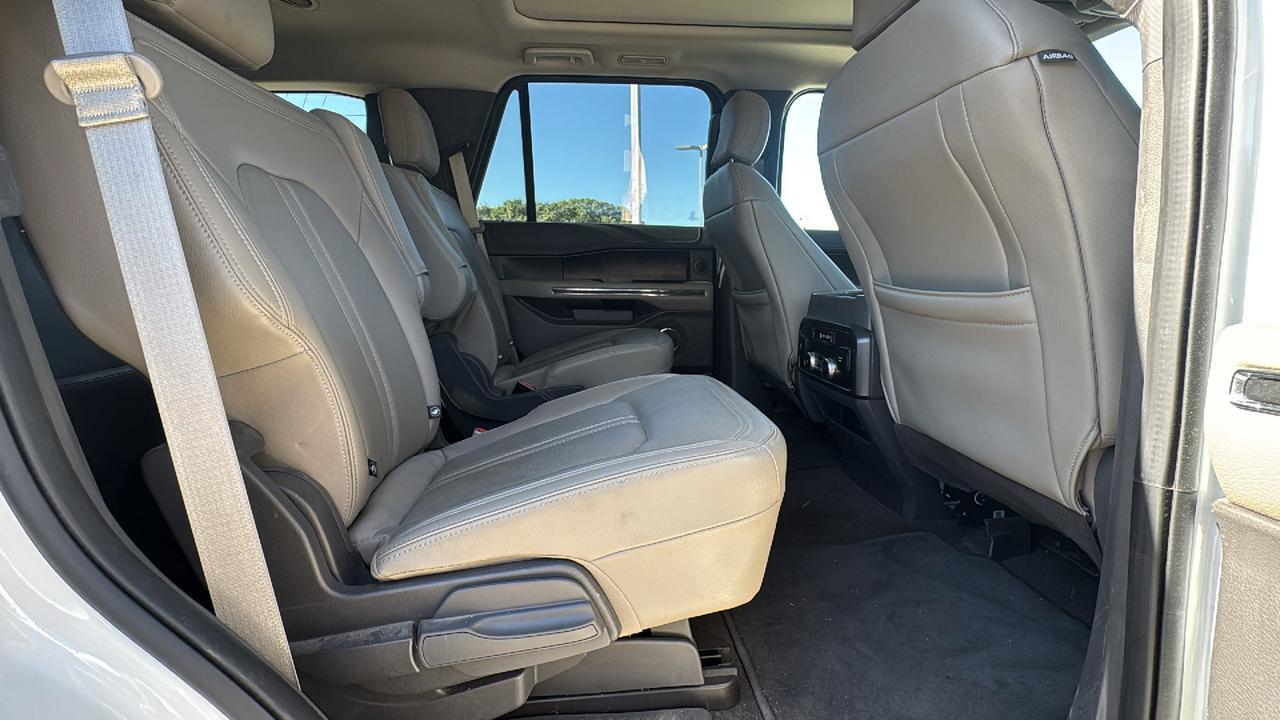 2020 Ford Expedition Limited  Selma TX