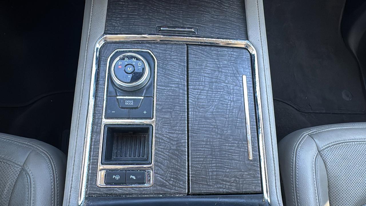 2020 Ford Expedition Limited  Selma TX