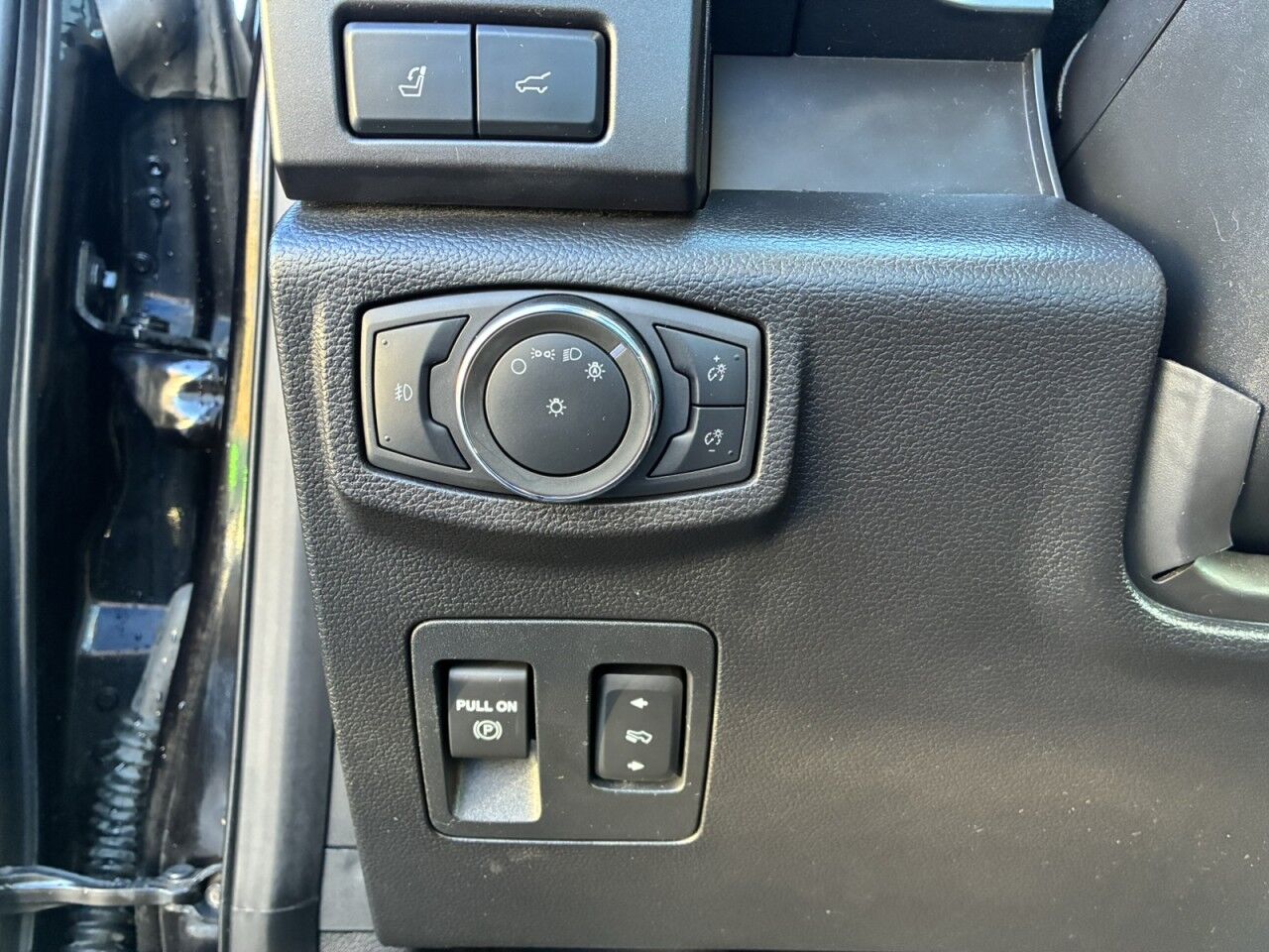 2020 Ford Expedition Max Limited Charlton MA