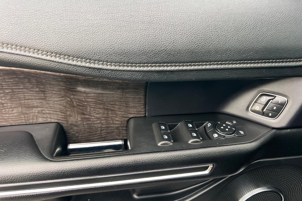 2020 Ford Expedition Max Limited Ontario OR