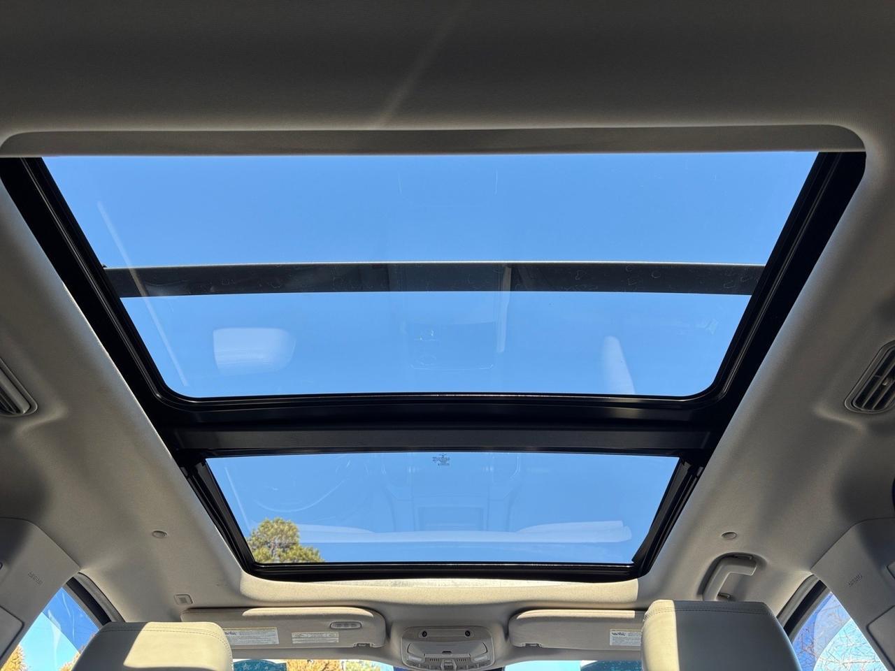 2020 Ford Expedition Max Platinum, HANDS-FREE LIFTGATE, PANORAMIC MOONROOF, POWER RUNNING BOARDS, POWER 3RD ROW SEATING. HEATED STEERING WHEEL & SEATS, 360 BACKUP CAMERA, LOW MILES, CLEAN CARFAX, MAXIMIZE YOUR RIDE! Virginia Beach VA