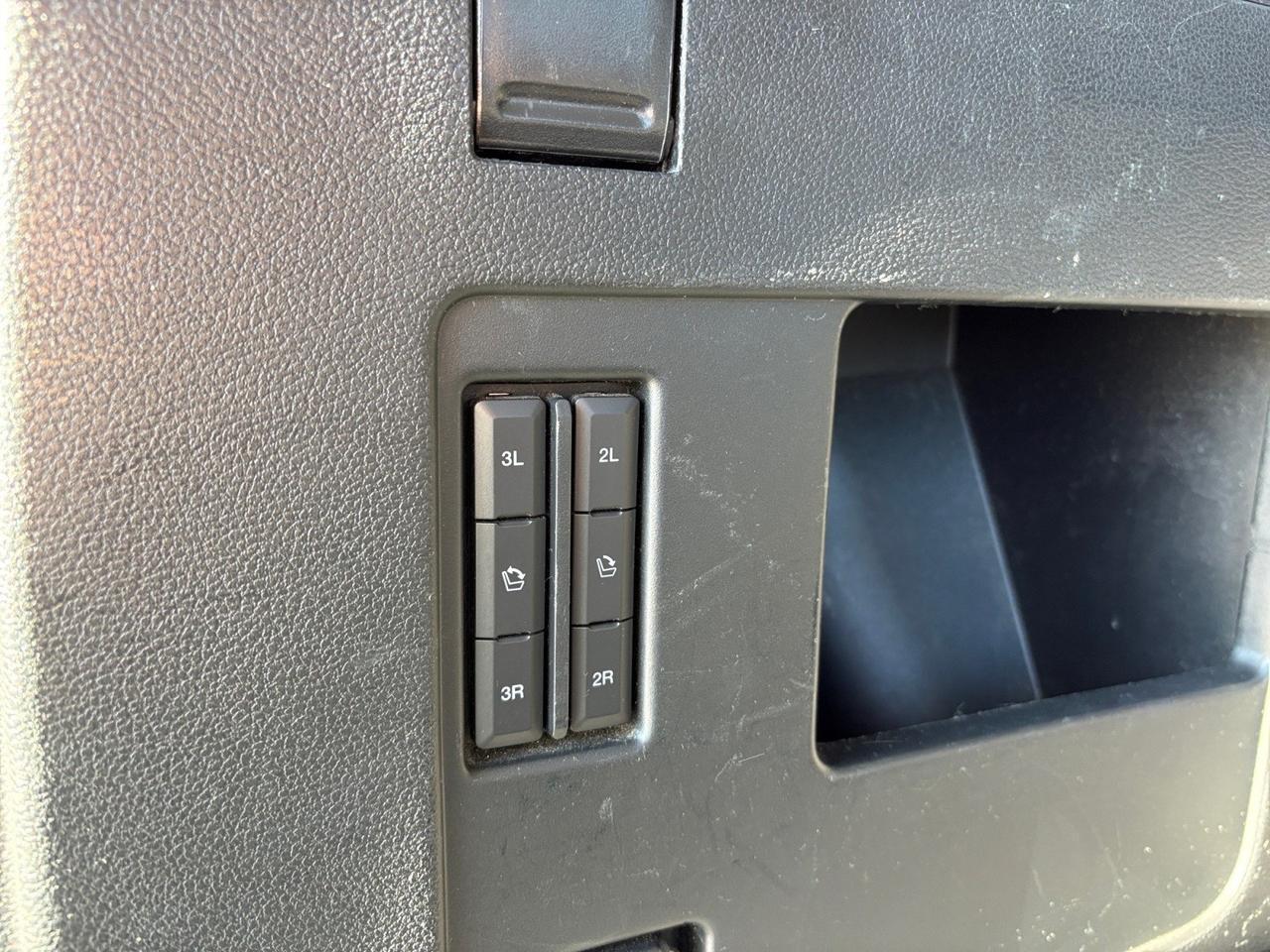 2020 Ford Expedition Max Platinum, HANDS-FREE LIFTGATE, PANORAMIC MOONROOF, POWER RUNNING BOARDS, POWER 3RD ROW SEATING. HEATED STEERING WHEEL & SEATS, 360 BACKUP CAMERA, LOW MILES, CLEAN CARFAX, MAXIMIZE YOUR RIDE! Virginia Beach VA