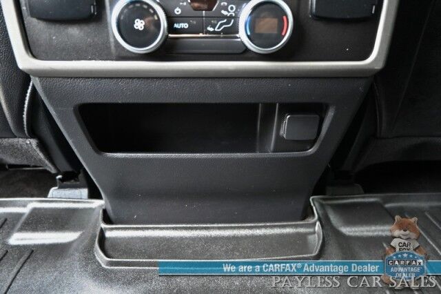 2020 Ford Expedition XLT / 4X4 / Heavy Duty Trailer Pkg / Auto Start / Heated & Cooled Leather Seats / Heated Steering Wheel / Panoramic Sunroof / NAV / Blind Spot Alert / Rear Captain Chairs / 3rd Row / Seats 7 / Tow Pkg Anchorage AK