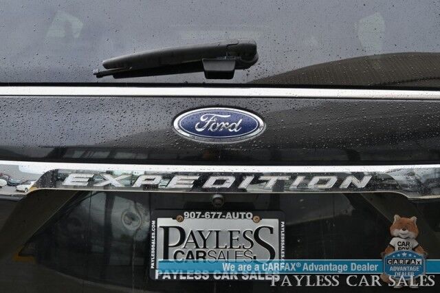 2020 Ford Expedition XLT / 4X4 / Heavy Duty Trailer Pkg / Auto Start / Heated & Cooled Leather Seats / Heated Steering Wheel / Panoramic Sunroof / NAV / Blind Spot Alert / Rear Captain Chairs / 3rd Row / Seats 7 / Tow Pkg Anchorage AK