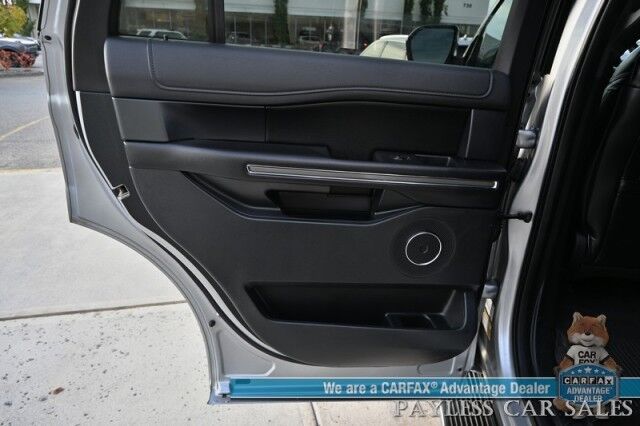 2020 Ford Expedition XLT / 4X4 / Heavy Duty Trailering Pkg / Auto Start / Heated & Cooled Leather Seats / Heated Steering Wheel / Panoramic Sunroof / NAV / Blind Spot Alert / Keyless Entry & Start / 3rd Row / Seats 8 / Block Heater Anchorage AK