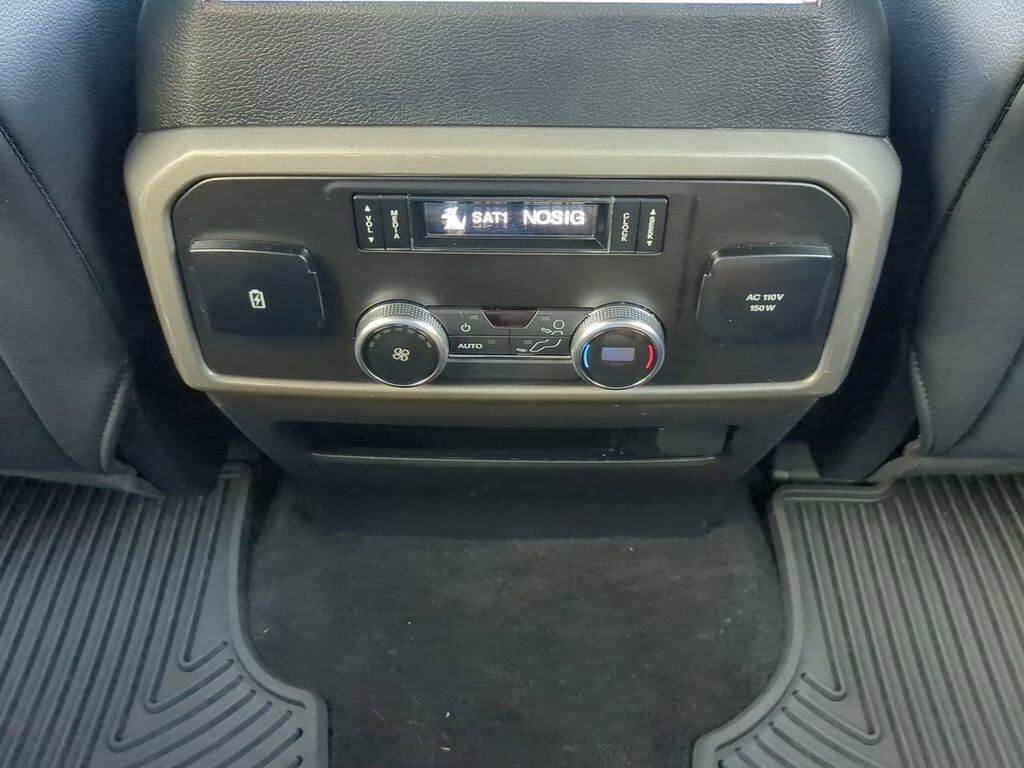 2020 Ford Expedition XLT Appleton WI