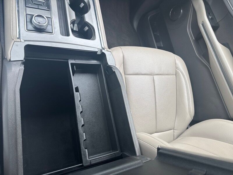 2020 Ford Expedition XLT photo 32
