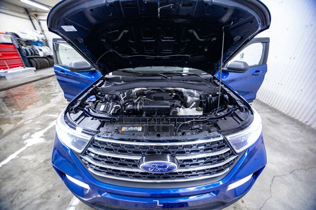 2020 Ford Explorer AWD XLT Leather Roof Nav BCam Red Deer AB