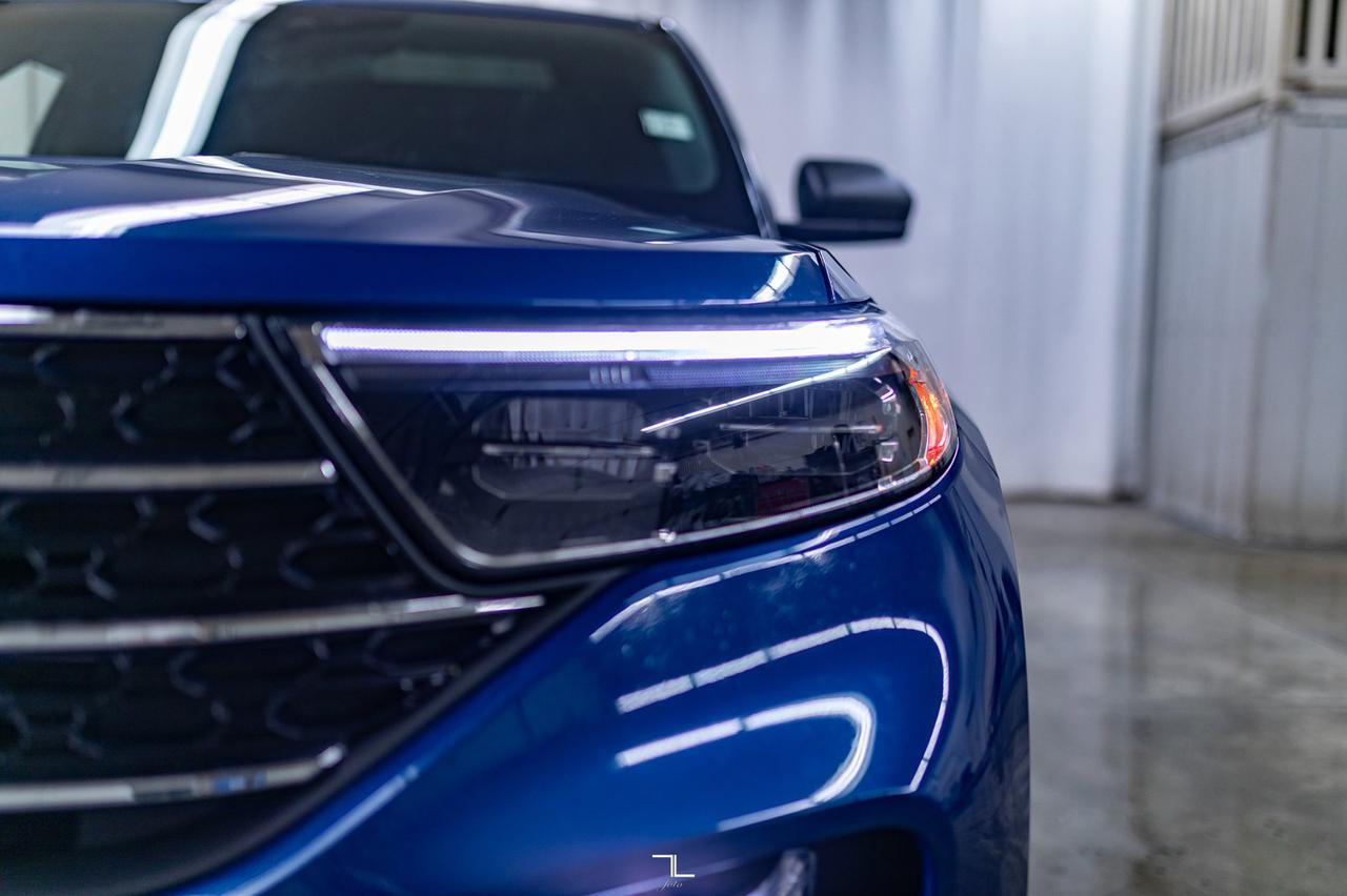 2020 Ford Explorer AWD XLT Leather Roof Nav BCam Red Deer AB