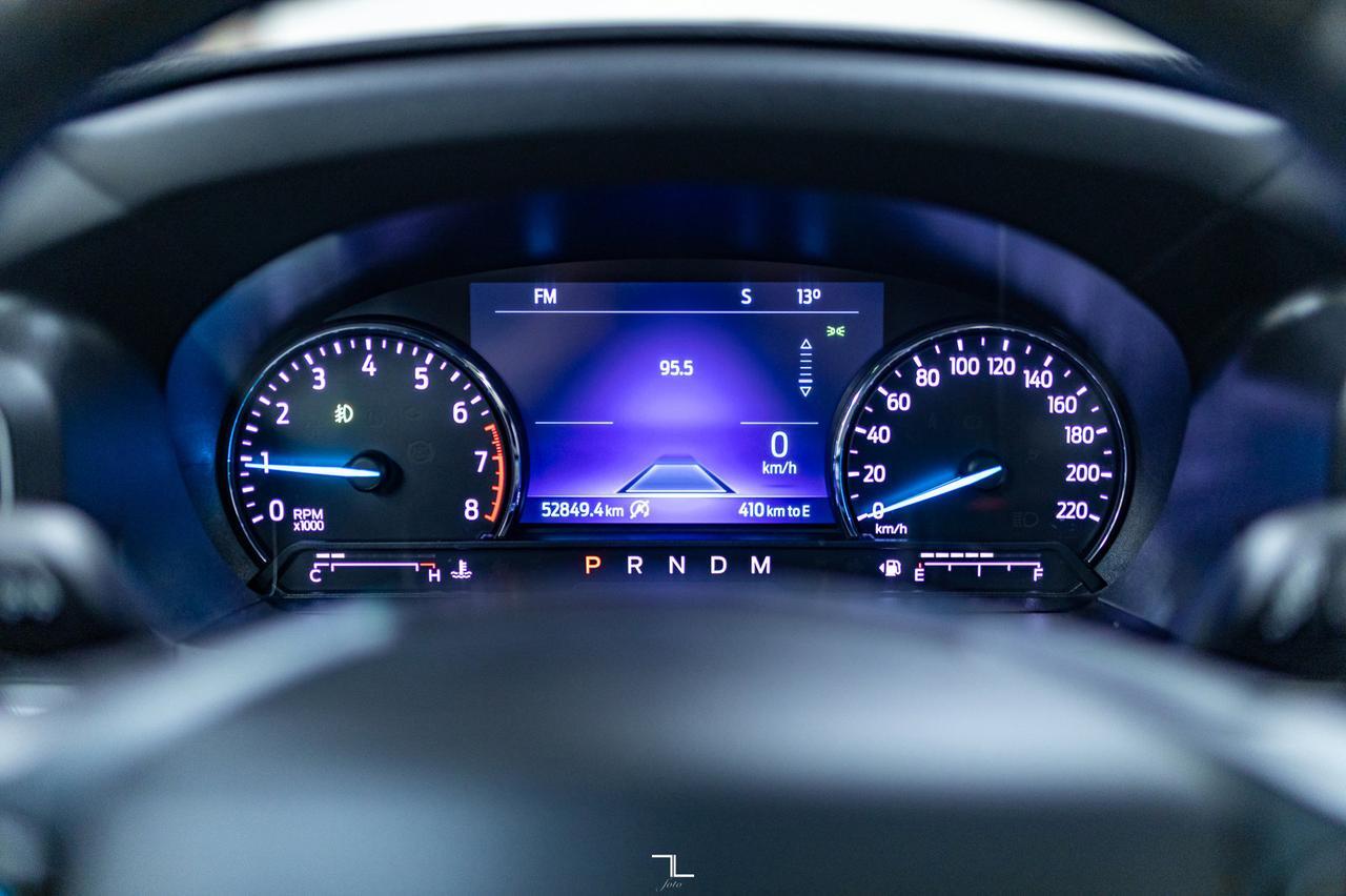 2020 Ford Explorer AWD XLT Leather Roof Nav BCam Red Deer AB