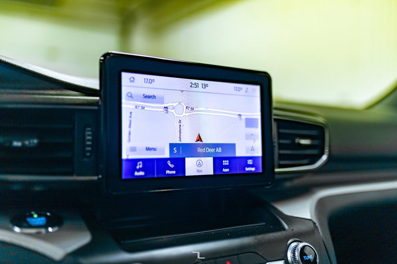 2020 Ford Explorer AWD XLT Leather Roof Nav BCam Red Deer AB