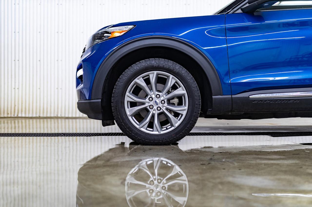 2020 Ford Explorer AWD XLT Leather Roof Nav BCam Red Deer AB