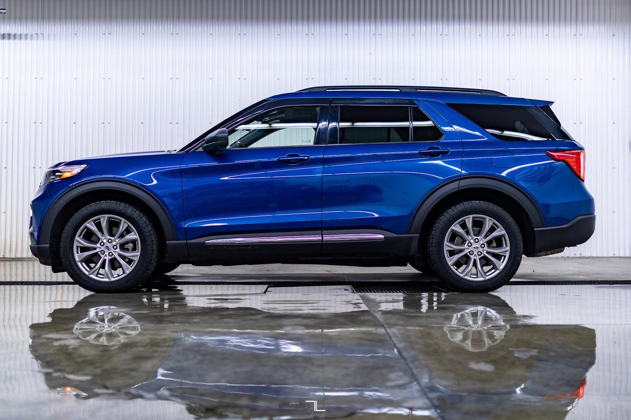 2020 Ford Explorer AWD XLT Leather Roof Nav BCam Red Deer AB