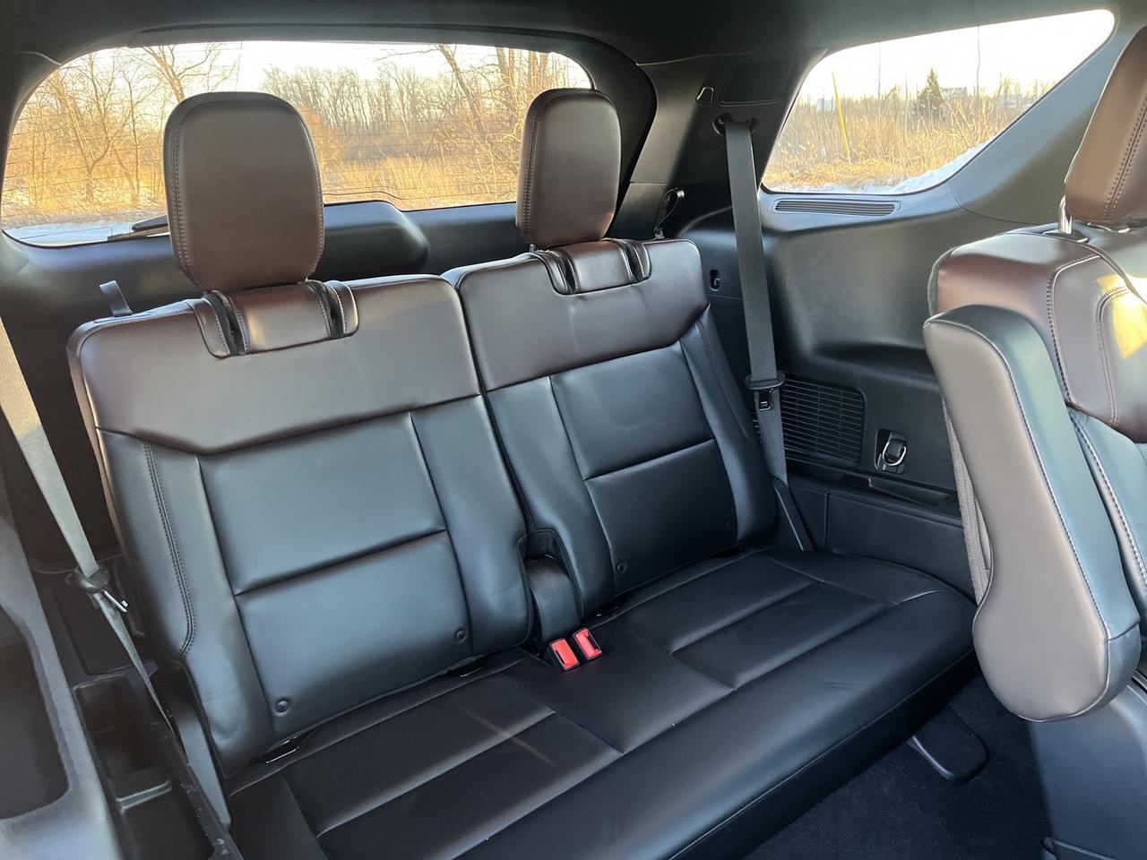 2020 Ford Explorer Platinum 4WD PremiumTechnologyPkg w/Sunroof 21s HtdCldMemLthr Saukville WI