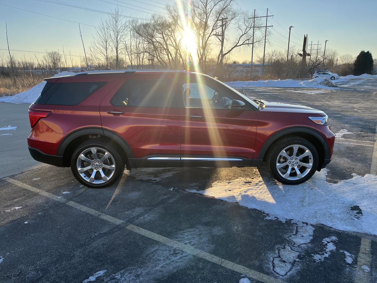 2020 Ford Explorer Platinum 4WD PremiumTechnologyPkg w/Sunroof 21s HtdCldMemLthr Saukville WI