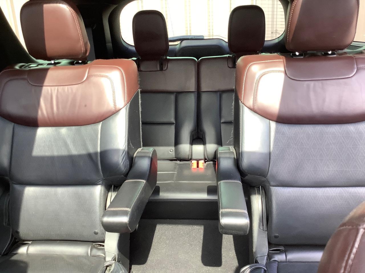 2020 Ford Explorer Platinum Hayden ID