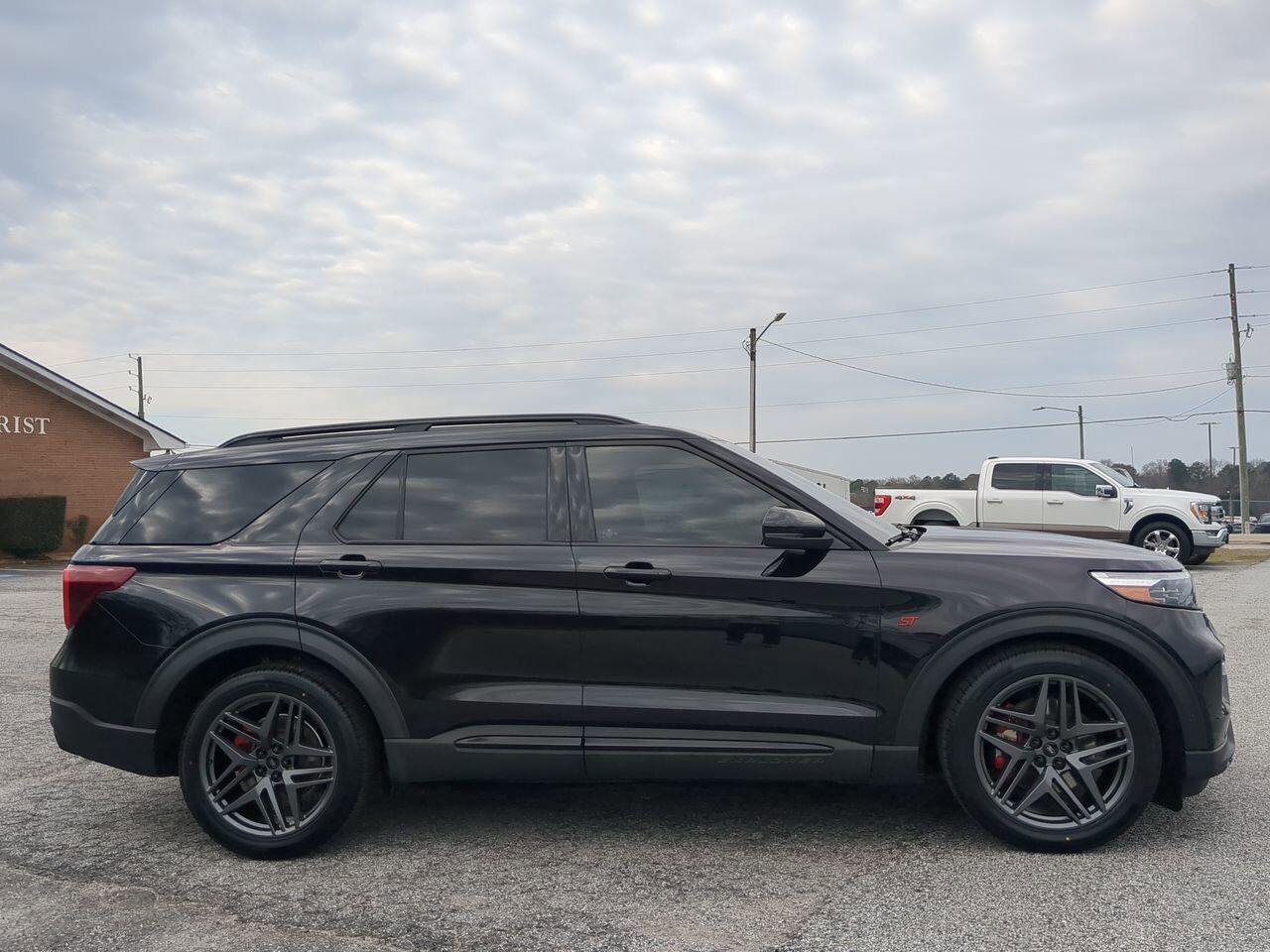 2020 Ford Explorer ST