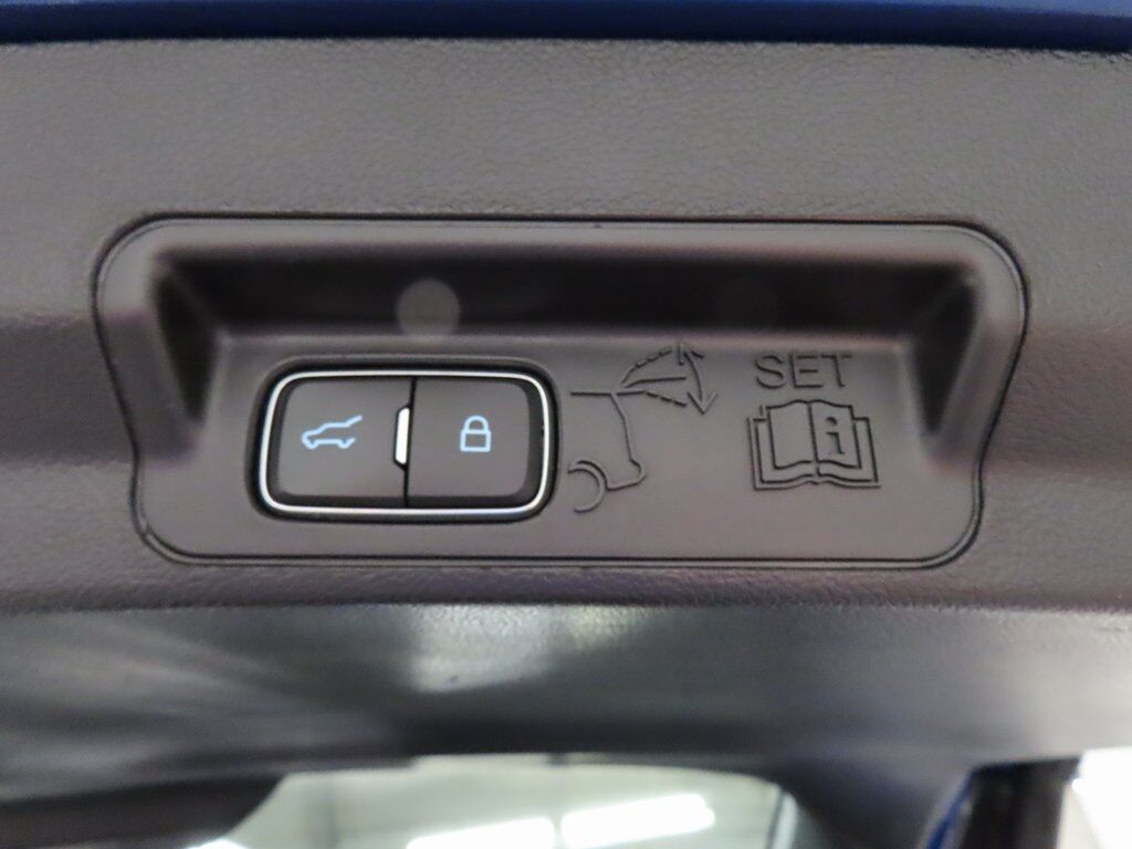 2020 Ford Explorer XLT 4WD 6 Passenger Fond du Lac WI