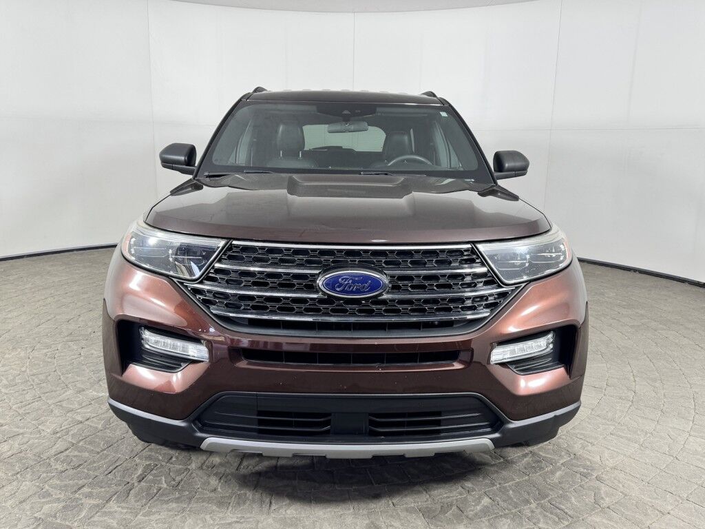 2020 Ford Explorer XLT 4WD w/Leather/Captain Seats