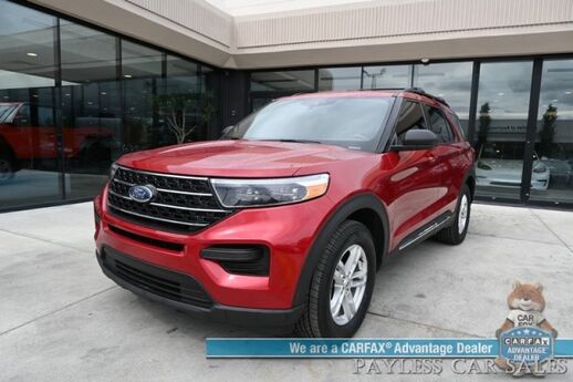 2020 Ford Explorer XLT / 4X4 / Power Driver's Seat / Lane Depart & Blind Spot / Forward Collision Warning / Apple CarPlay & Android Auto / Back Up Camera / Rear Captain Chairs / 3rd Row / Seats 6 / Luggage Rack / Tow Pkg / 27 MPG Anchorage AK
