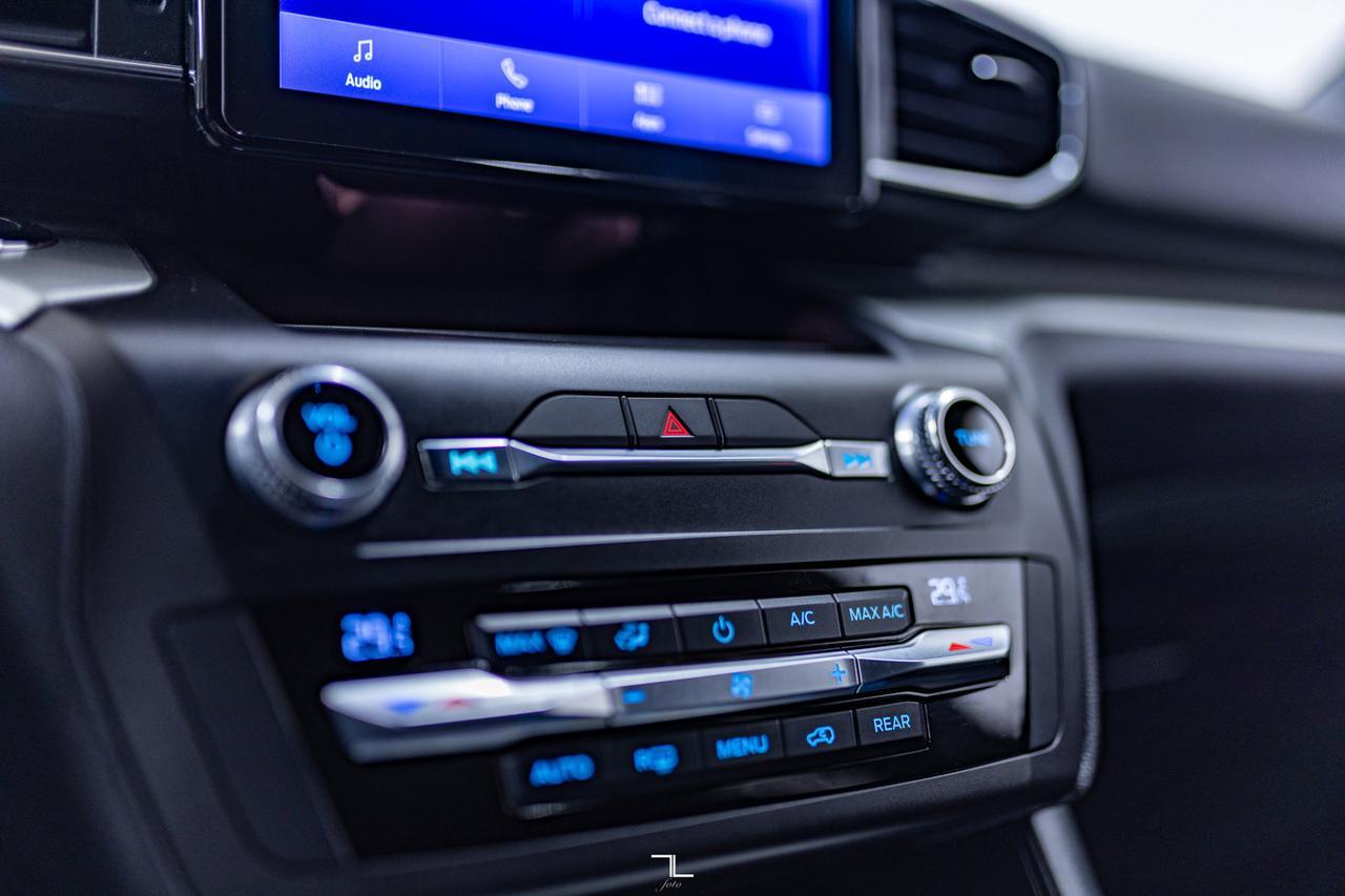 2020 Ford Explorer XLT AWD Leather BCam Red Deer AB