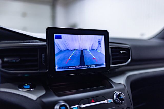 2020 Ford Explorer XLT AWD Leather BCam Red Deer AB