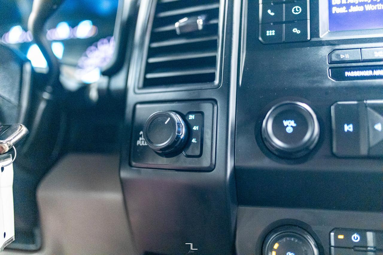 2020 Ford F-150 4x4 Super Cab XL BCam Topper Red Deer AB