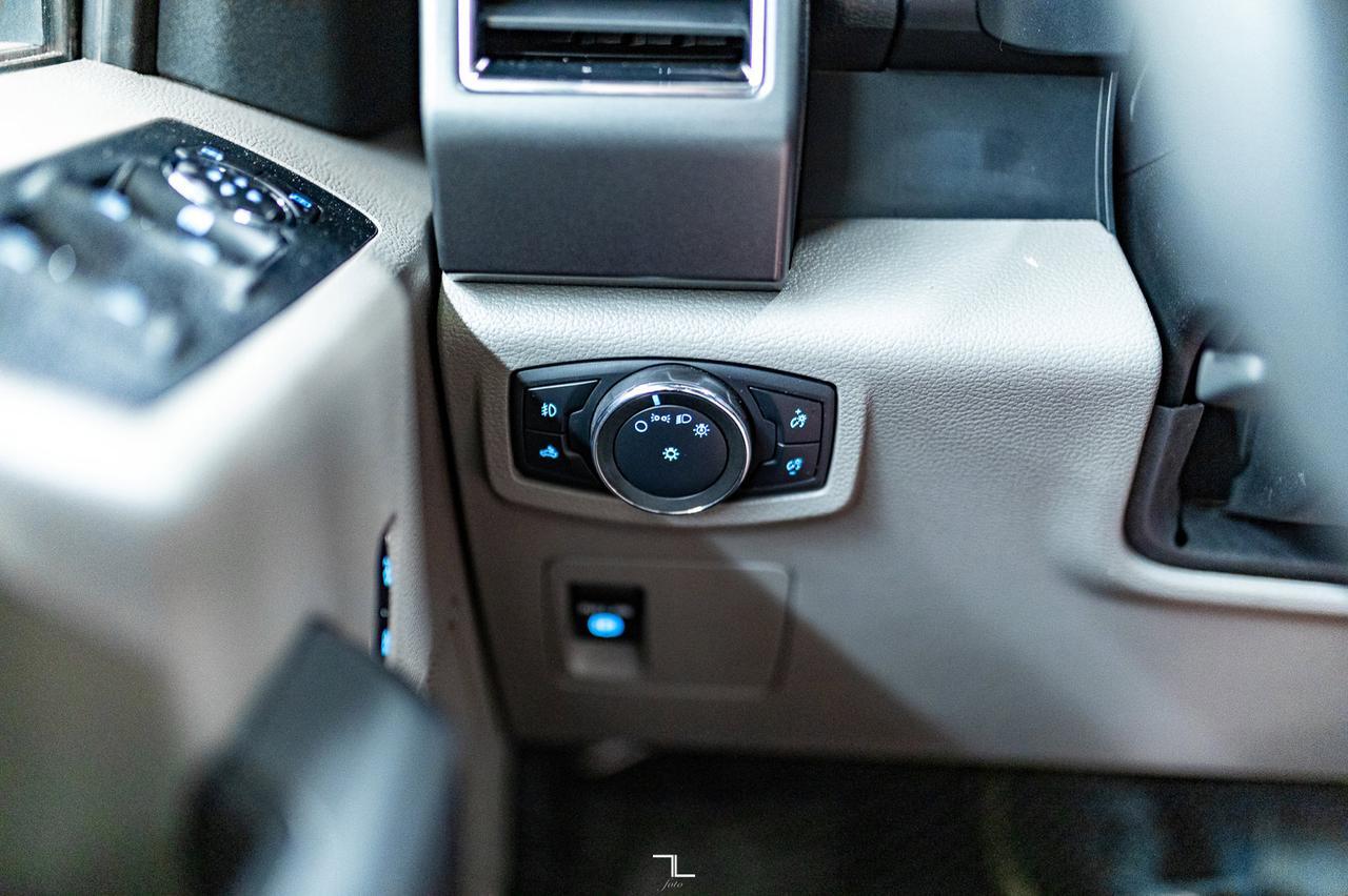 2020 Ford F-150 4x4 Super Cab XLT BCam Red Deer AB