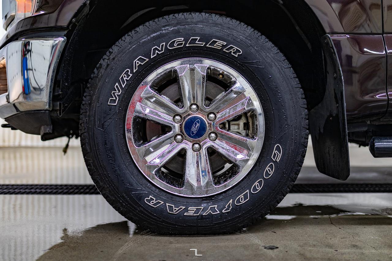 2020 Ford F-150 4x4 Super Cab XLT BCam Red Deer AB