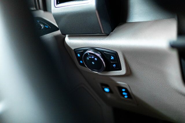 2020 Ford F-150 4x4 Super Cab XLT XTR BCam Red Deer AB