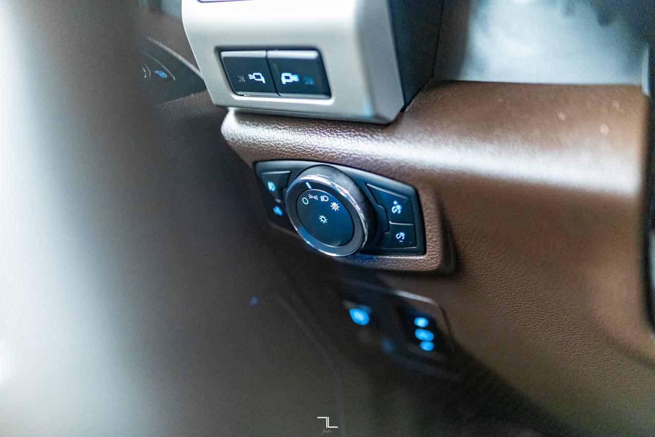 2020 Ford F-150 4x4 Super Crew King Ranch Leather Roof Nav BCam Red Deer AB