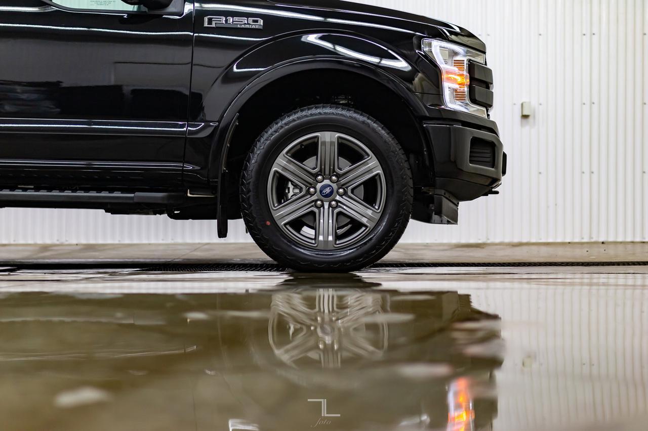 2020 Ford F-150 4x4 Super Crew Lariat Leather Roof Nav Red Deer AB