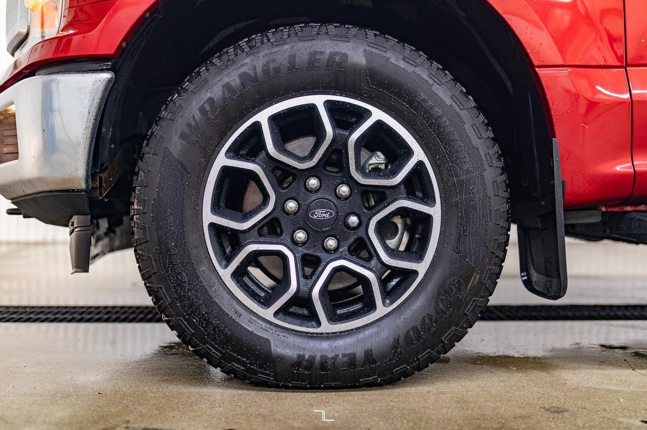 2020 Ford F-150 4x4 Super Crew XLT BCam Red Deer AB