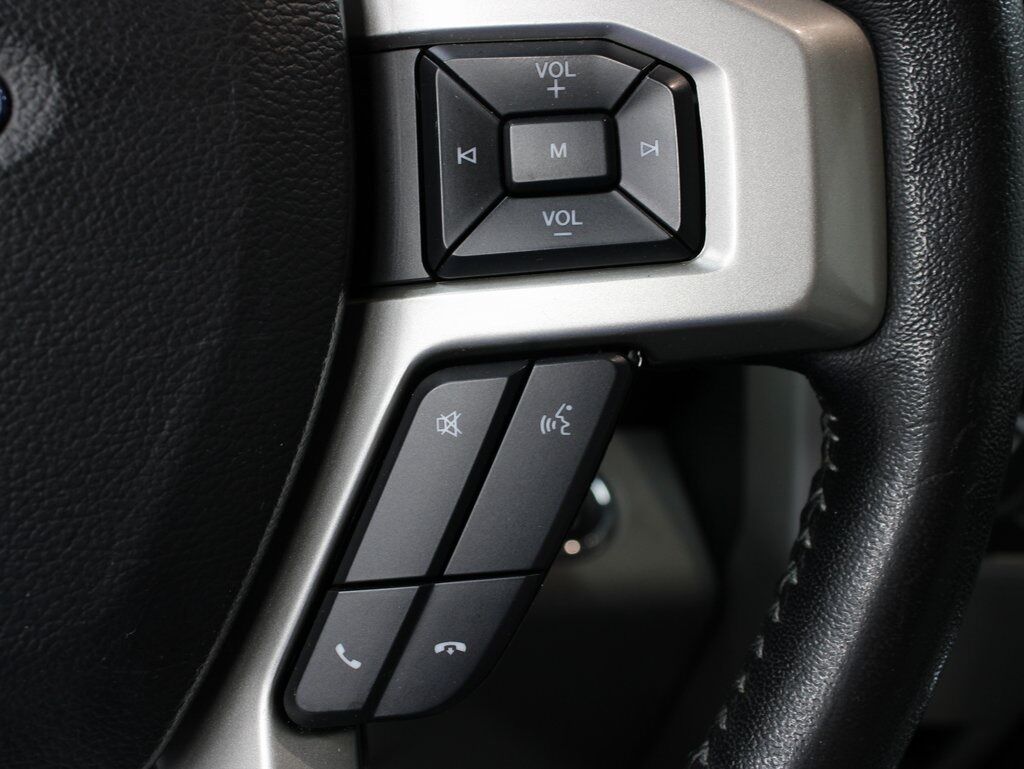 2020 Ford F-150 4x4 SuperCrew Lariat Fond du Lac WI