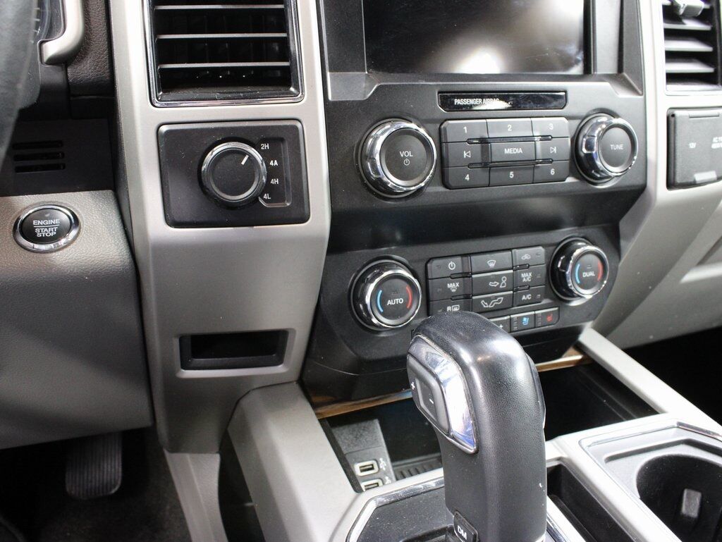 2020 Ford F-150 4x4 SuperCrew Lariat Fond du Lac WI