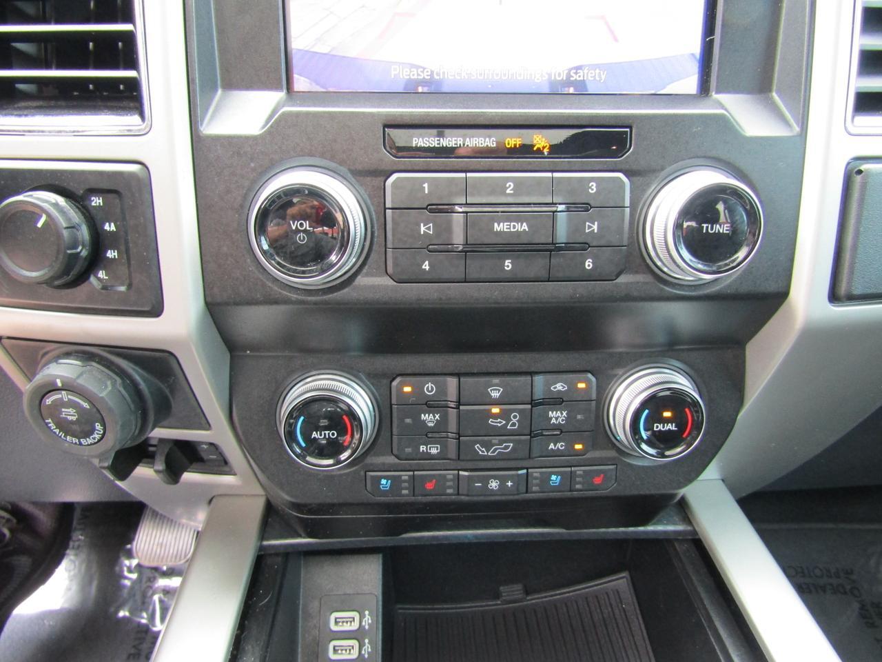 2020 Ford F-150 LARIAT 4WD SuperCrew 5.5 Box Grand Prairie TX