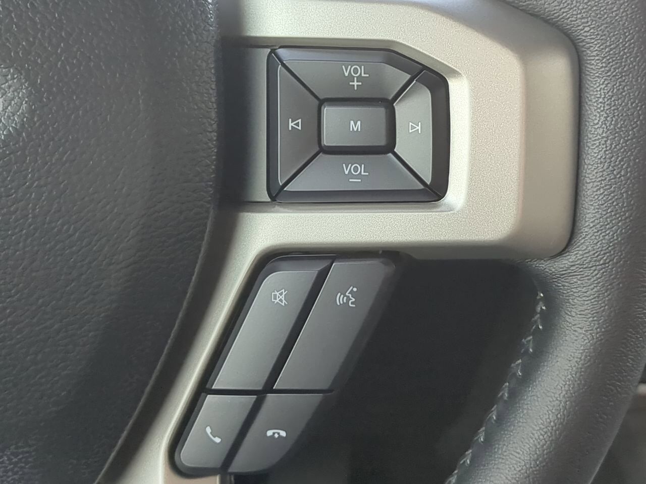 2020 Ford F-150 LARIAT Appleton WI