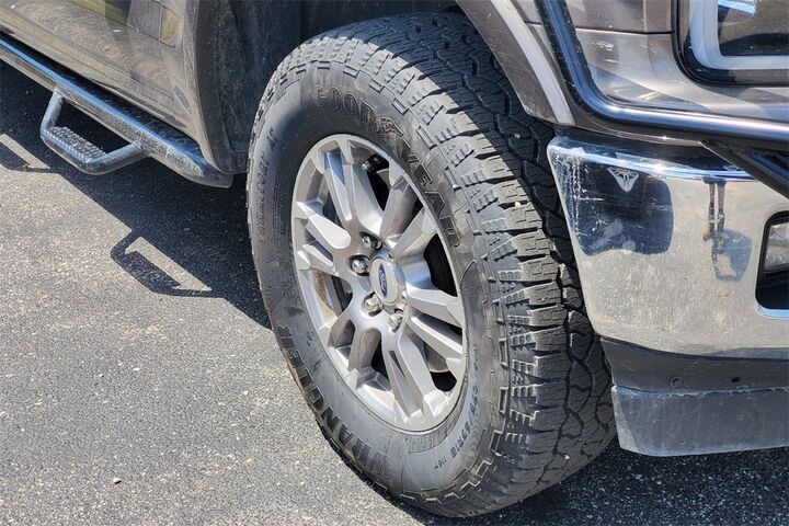 2020 Ford F-150 Lariat  TX