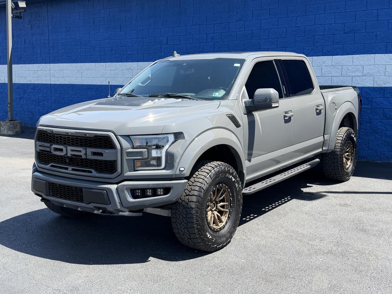 2020 Ford F-150 Raptor
