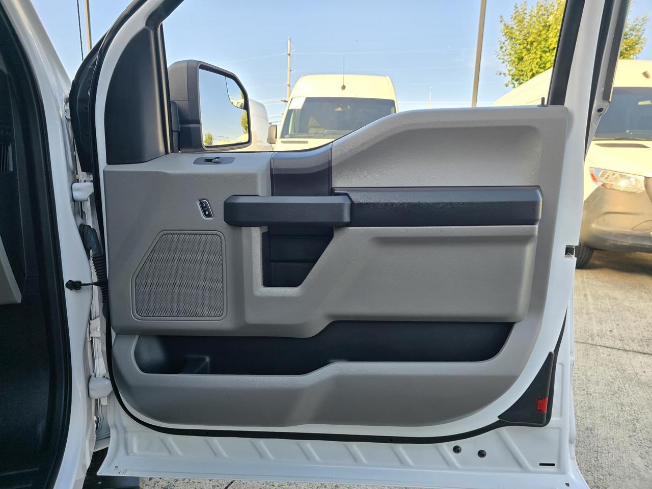 2020 Ford F-150 XL 4WD SuperCab W/ARE Commercial Cap Concord NC