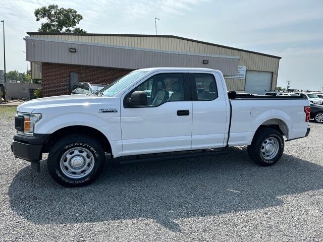 2018 Nissan Titan SV photo 28