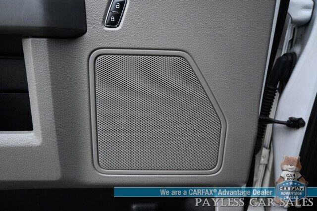 2020 Ford F-150 XLT / 4X4 / Crew Cab / 5.0L V8 / Seats 6 / Power Drivers Seat / Apple CarPlay & Android Auto / Backup Camera / Cruise Control / Block Heater / Bed Liner / Tow Pkg Anchorage AK