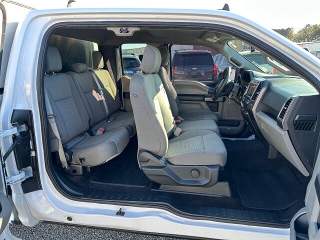 2020 Ford F-150 XLT SuperCab Pickup w/ ARE Work Cap & Ladder Rack Ashland VA