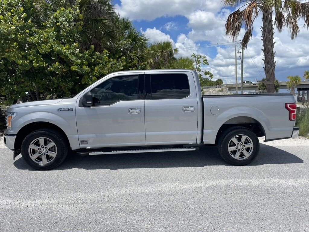 2020 Ford F-150 XLT~5.0 V8~CLEAN CARFAX~TRAILER PKG W/ BACKUP ASSIST~AFTERMARKET RADIO W/ SCREEN MIRRORING FOR CARPLAY/ANDROID AUTO~ONLINE FINANCE AND SHIPPING AVAILABLE!!!! Sarasota FL