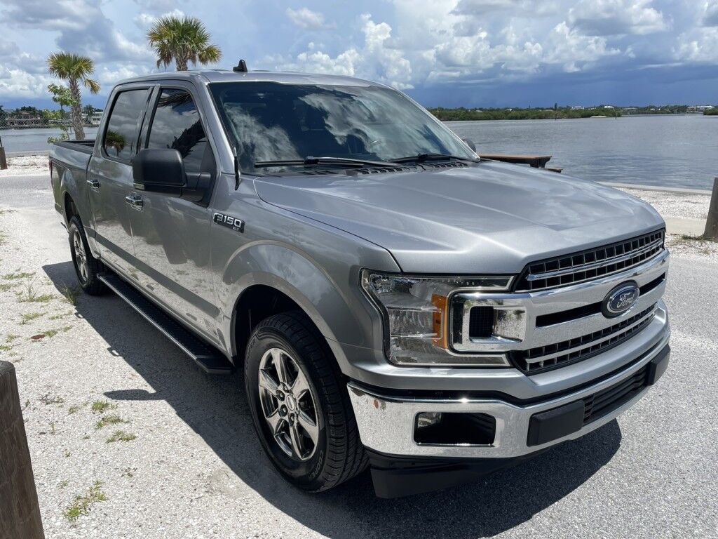 2020 Ford F-150 XLT~5.0 V8~CLEAN CARFAX~TRAILER PKG W/ BACKUP ASSIST~AFTERMARKET RADIO W/ SCREEN MIRRORING FOR CARPLAY/ANDROID AUTO~ONLINE FINANCE AND SHIPPING AVAILABLE!!!! Sarasota FL