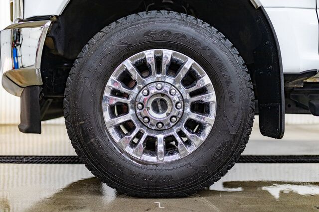 2020 Ford F-250 4x4 Crew Cab XLT FX4 BCam Red Deer AB