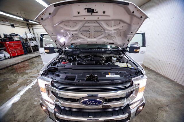 2020 Ford F-250 4x4 Crew Cab XLT FX4 BCam Red Deer AB